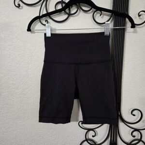 LULULEMON Wunder Train Shorts | 2‎